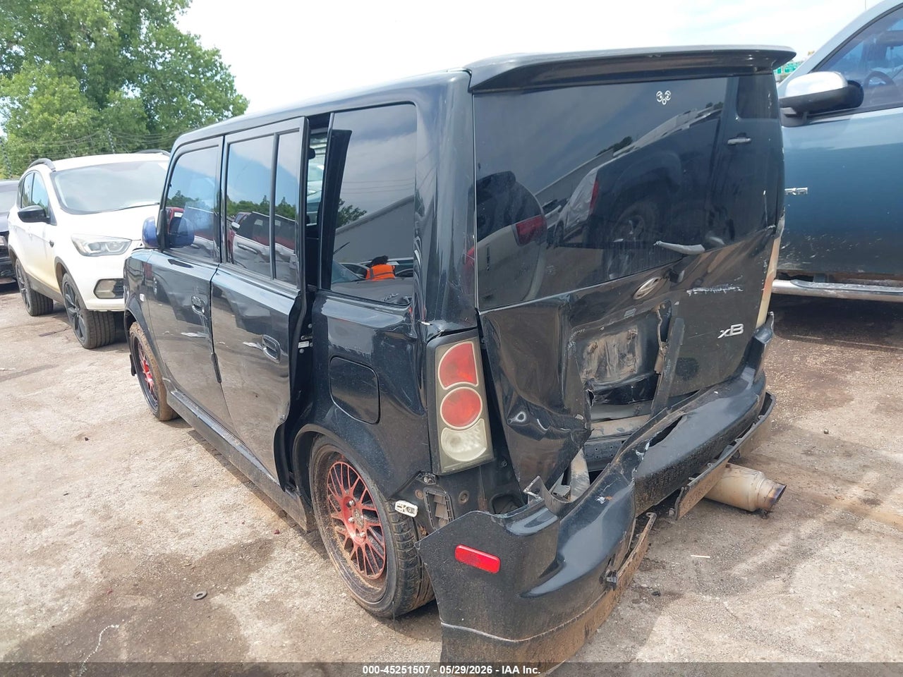 2005 SCION XB · 3/11