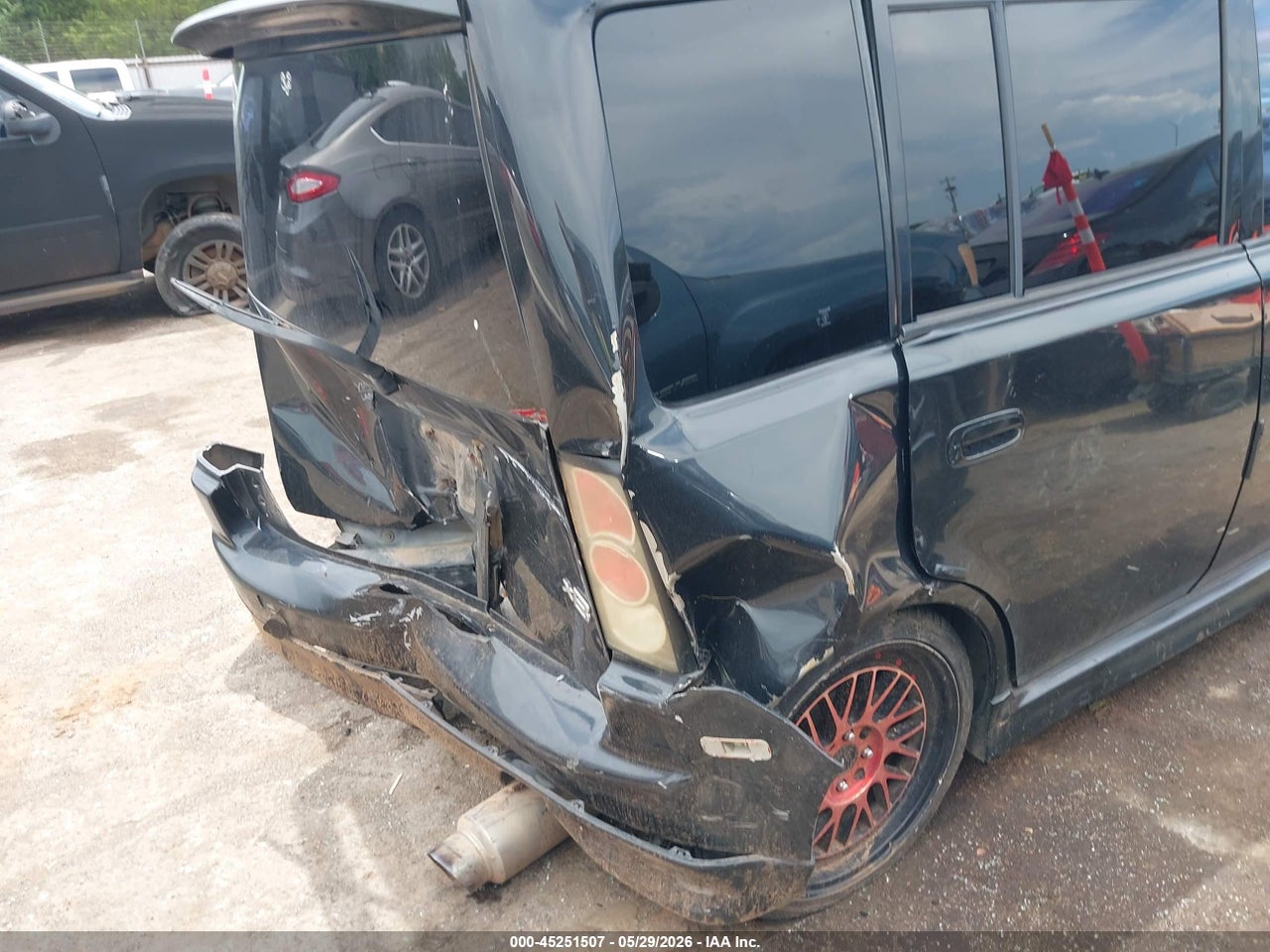 2005 SCION XB · 6/11