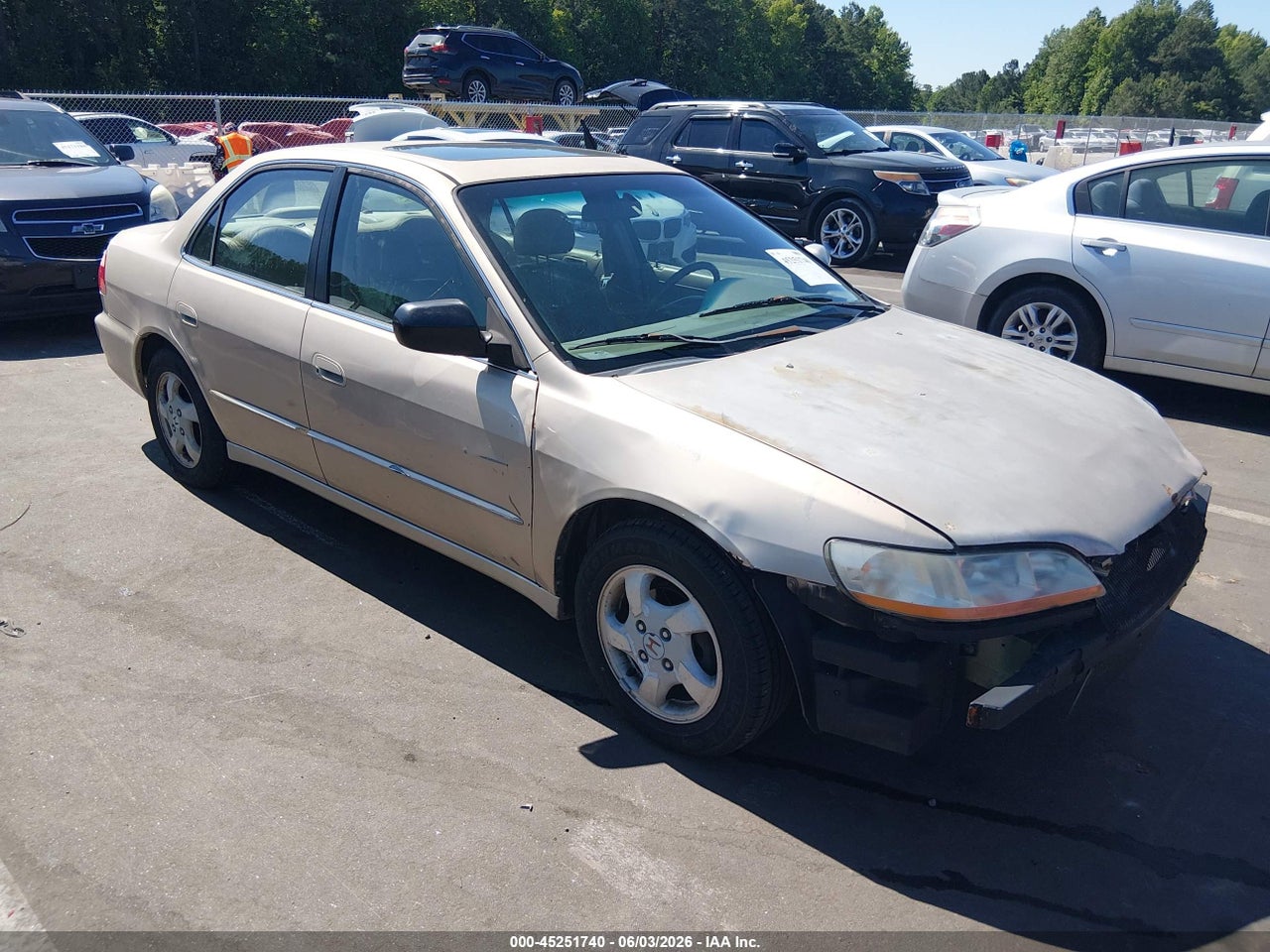 1HGCG5564YA****** · 2000 HONDA ACCORD 2.3 EX
