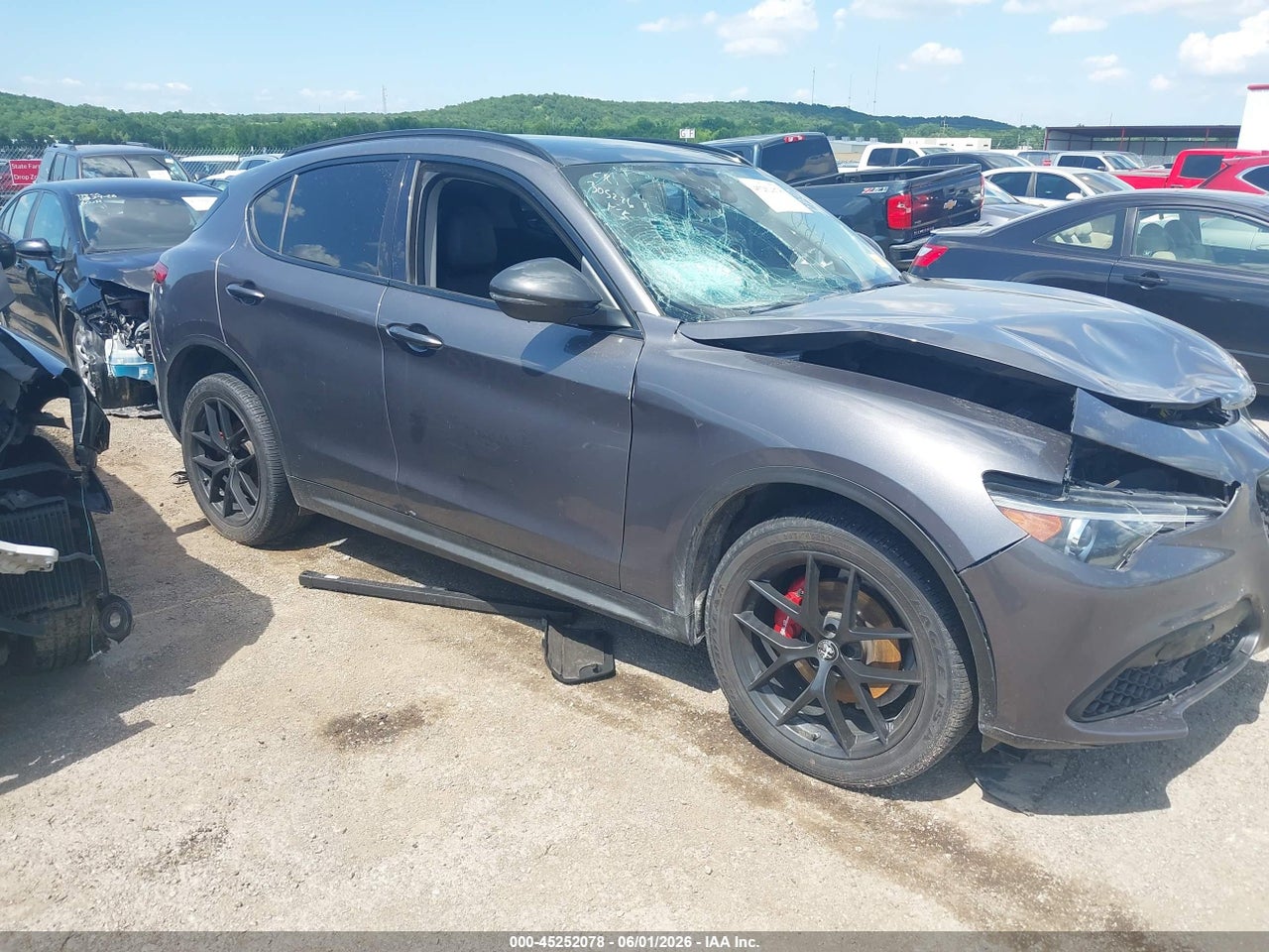 ZASPAKAN0K7****** · 2019 ALFA ROMEO STELVIO SPORT AWD