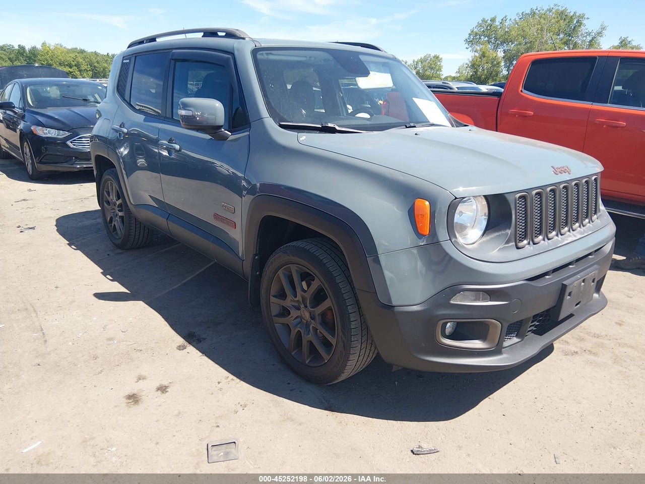 ZACCJBBTXGP****** · 2016 JEEP RENEGADE 75TH ANNIVERSARY