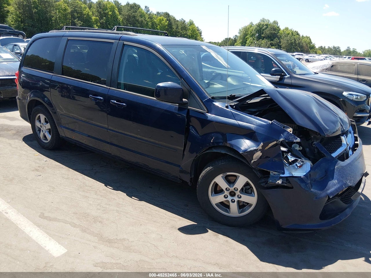 2C4RDGCG2CR****** · 2012 DODGE GRAND CARAVAN SXT