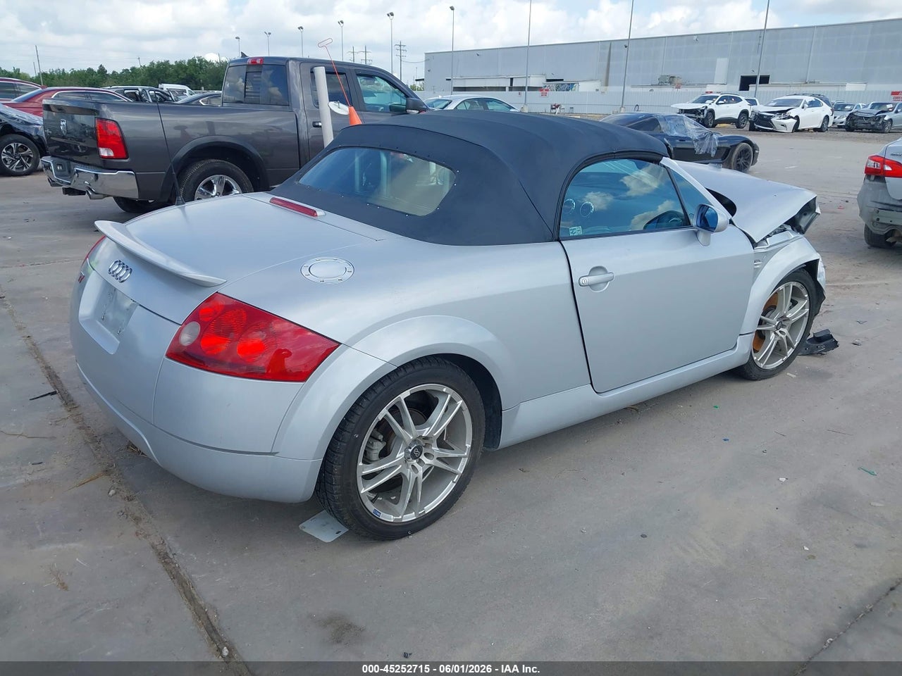 2001 AUDI TT · 4/11