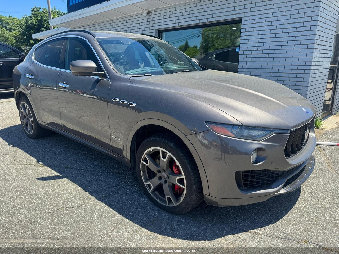 ZN661YUS3JX****** · 2018 MASERATI LEVANTE S