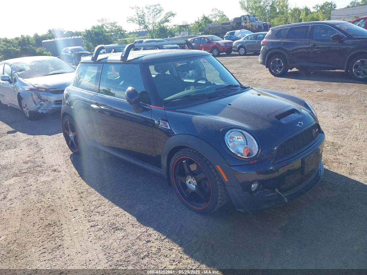 WMWMF73598T****** · 2008 MINI COOPER S