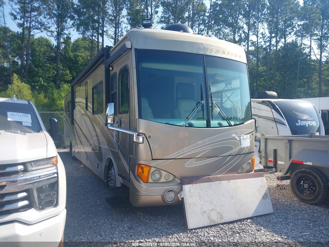4UZACJDC97C****** · 2007 FREIGHTLINER CHASSIS X LINE MOTOR HOME