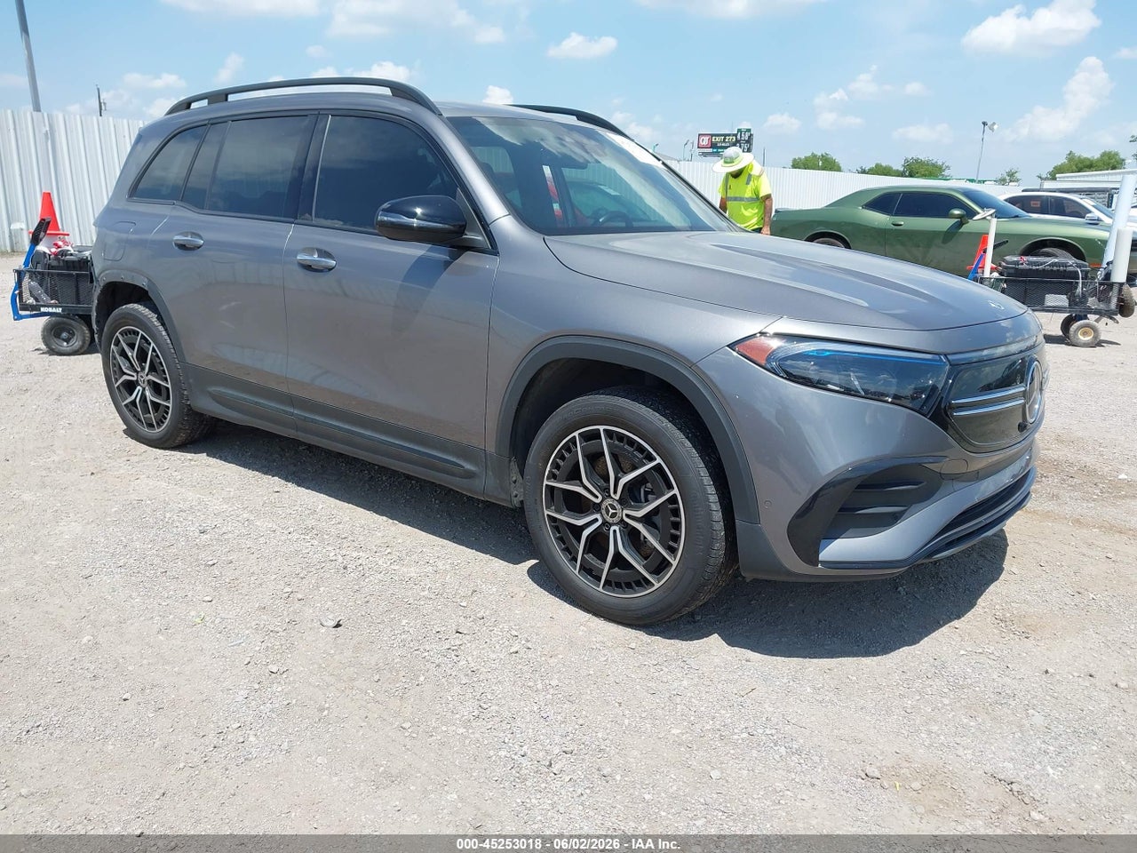 W1N9M0KB5PN****** · 2023 MERCEDES-BENZ EQB 300 SUV 4MATIC