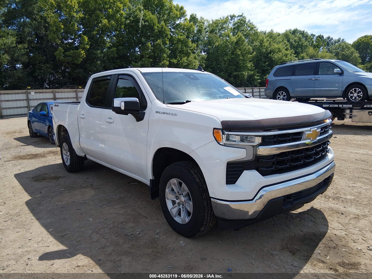2GCUDDEDXP1****** · 2023 CHEVROLET SILVERADO 1500 4WD  STANDARD BED LT