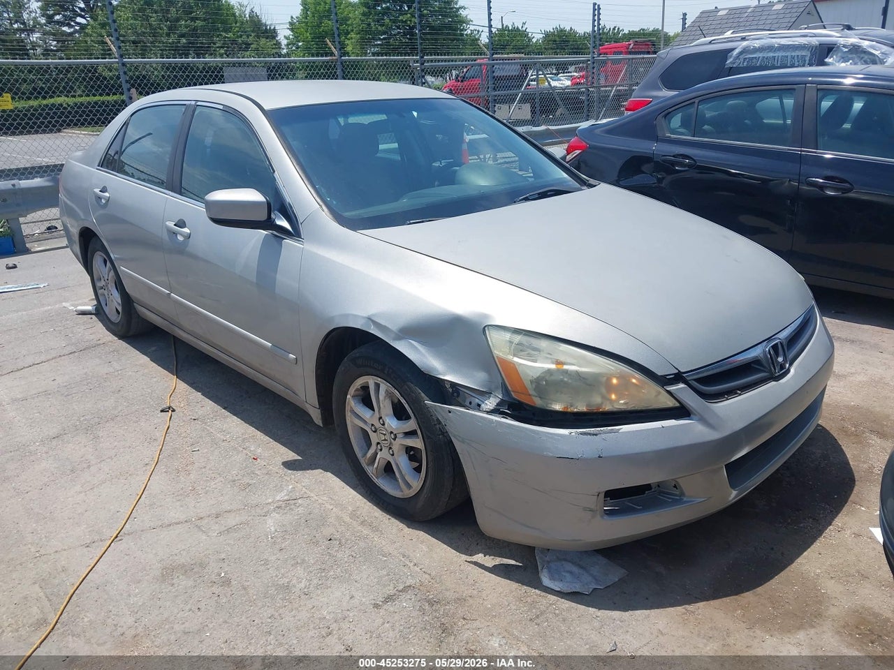 1HGCM56306A****** · 2006 HONDA ACCORD 2.4 SE