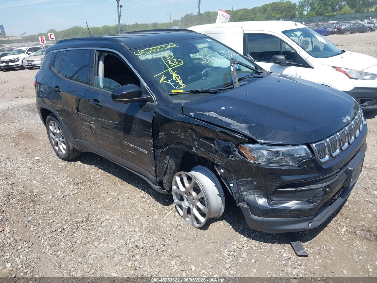 3C4NJDFB0NT****** · 2022 JEEP COMPASS LATITUDE LUX 4X4