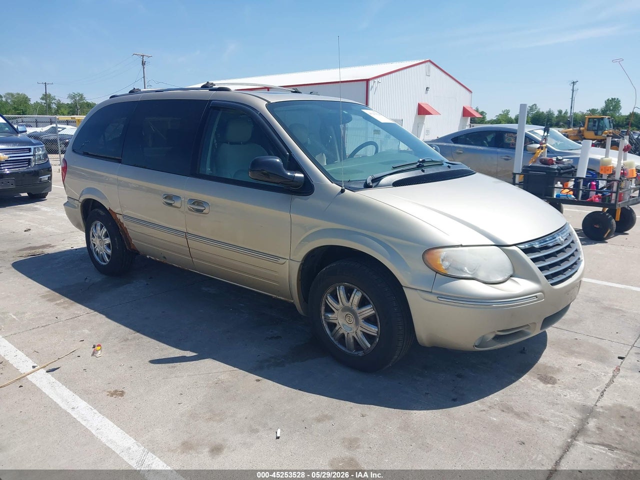 2C4GP64L85R****** · 2005 CHRYSLER TOWN &amp; COUNTRY LIMITED