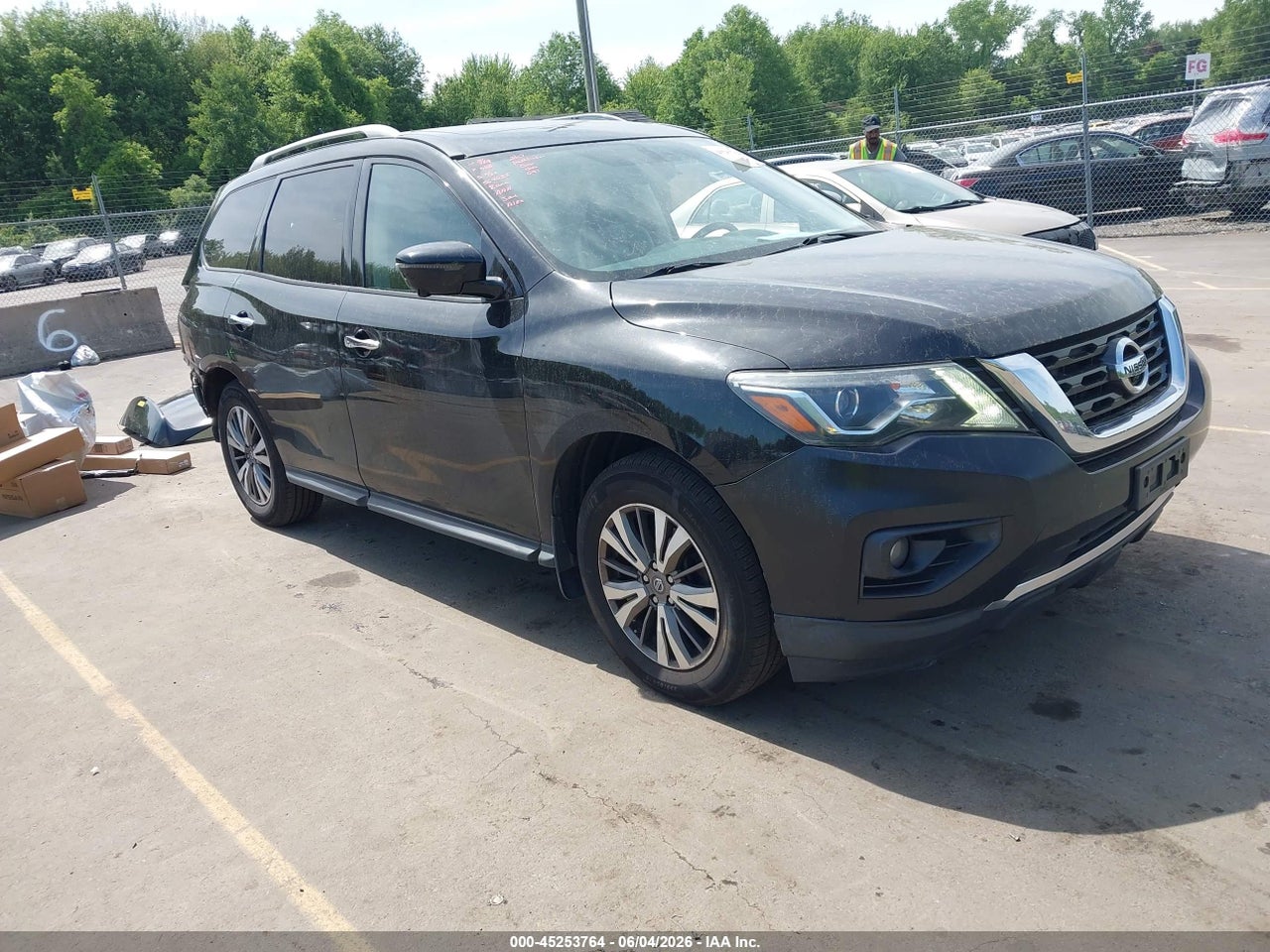 5N1DR2MM9HC****** · 2017 NISSAN PATHFINDER SL