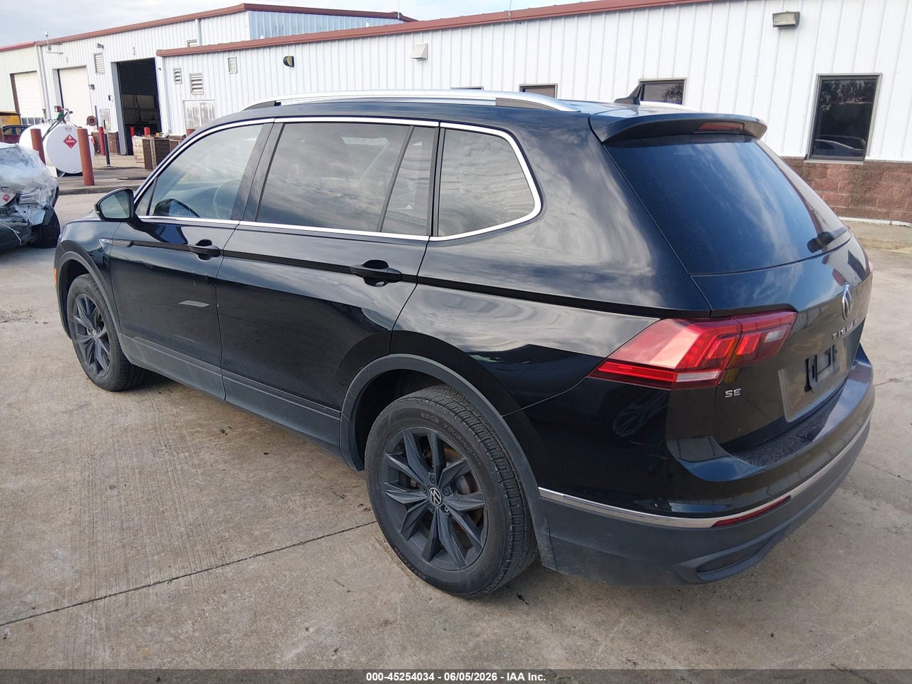 2024 VOLKSWAGEN TIGUAN 2.0T SE/2.0T WOLFSBURG EDITION · 3/11