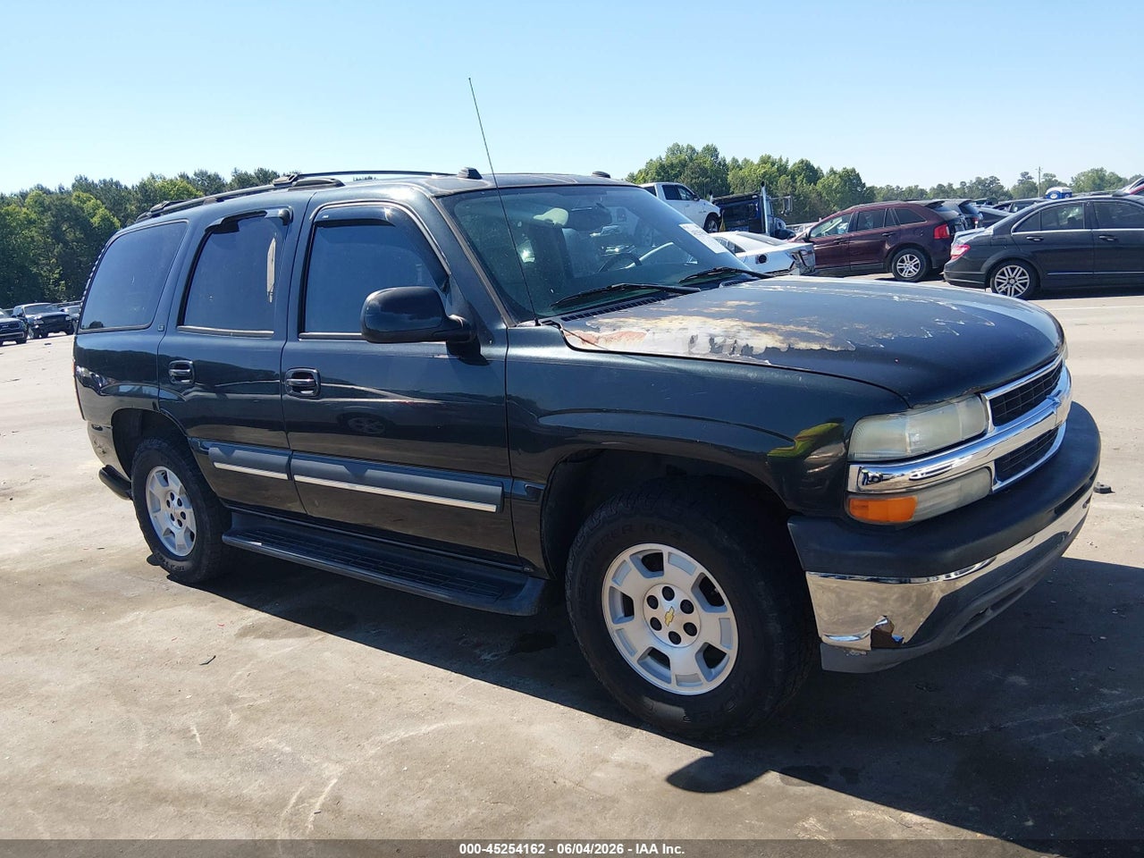 1GNEC13Z24J****** · 2004 CHEVROLET TAHOE LT