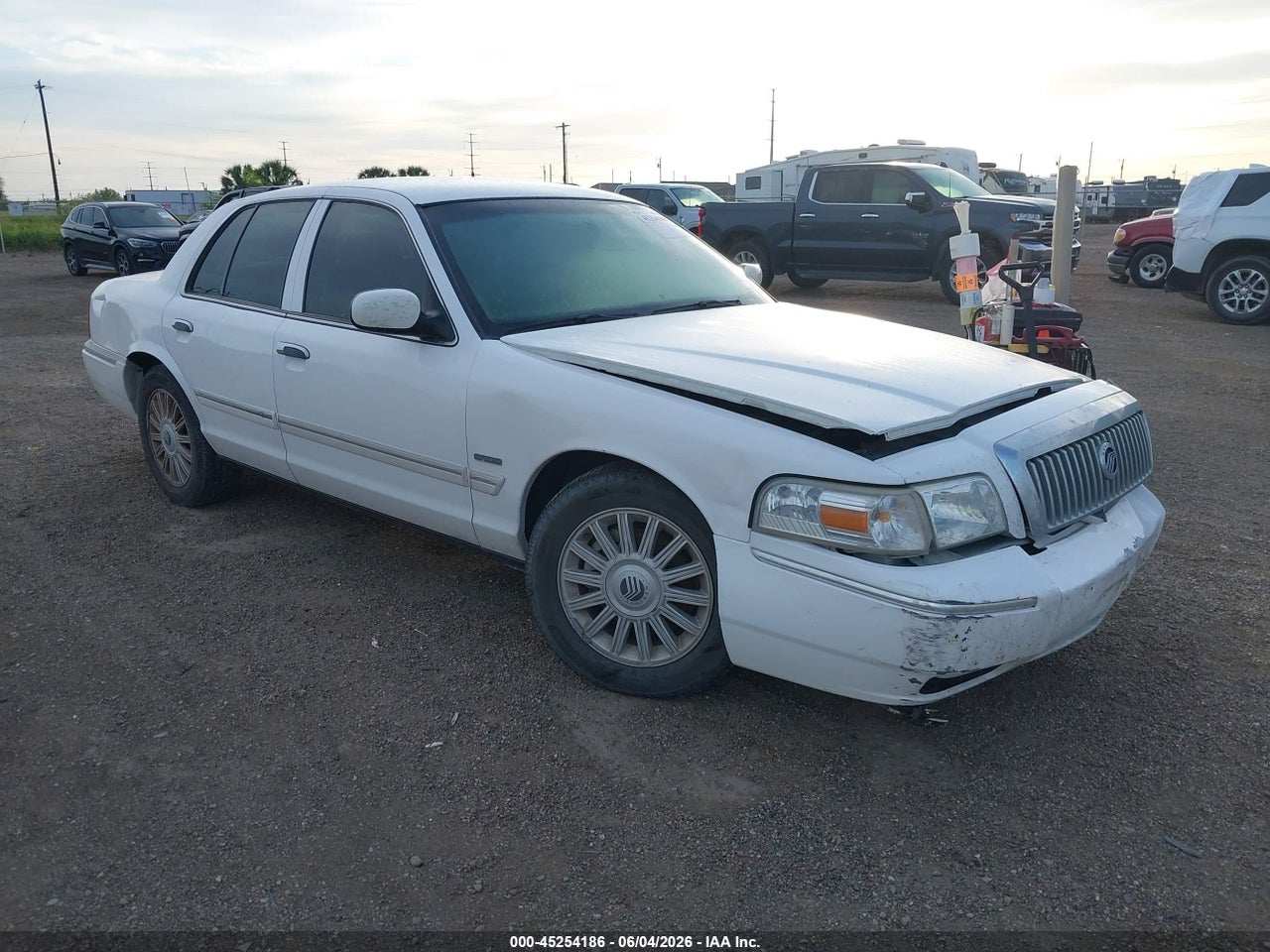 2MEBM7FV7AX****** · 2010 MERCURY GRAND MARQUIS LS (FLEET ONLY)