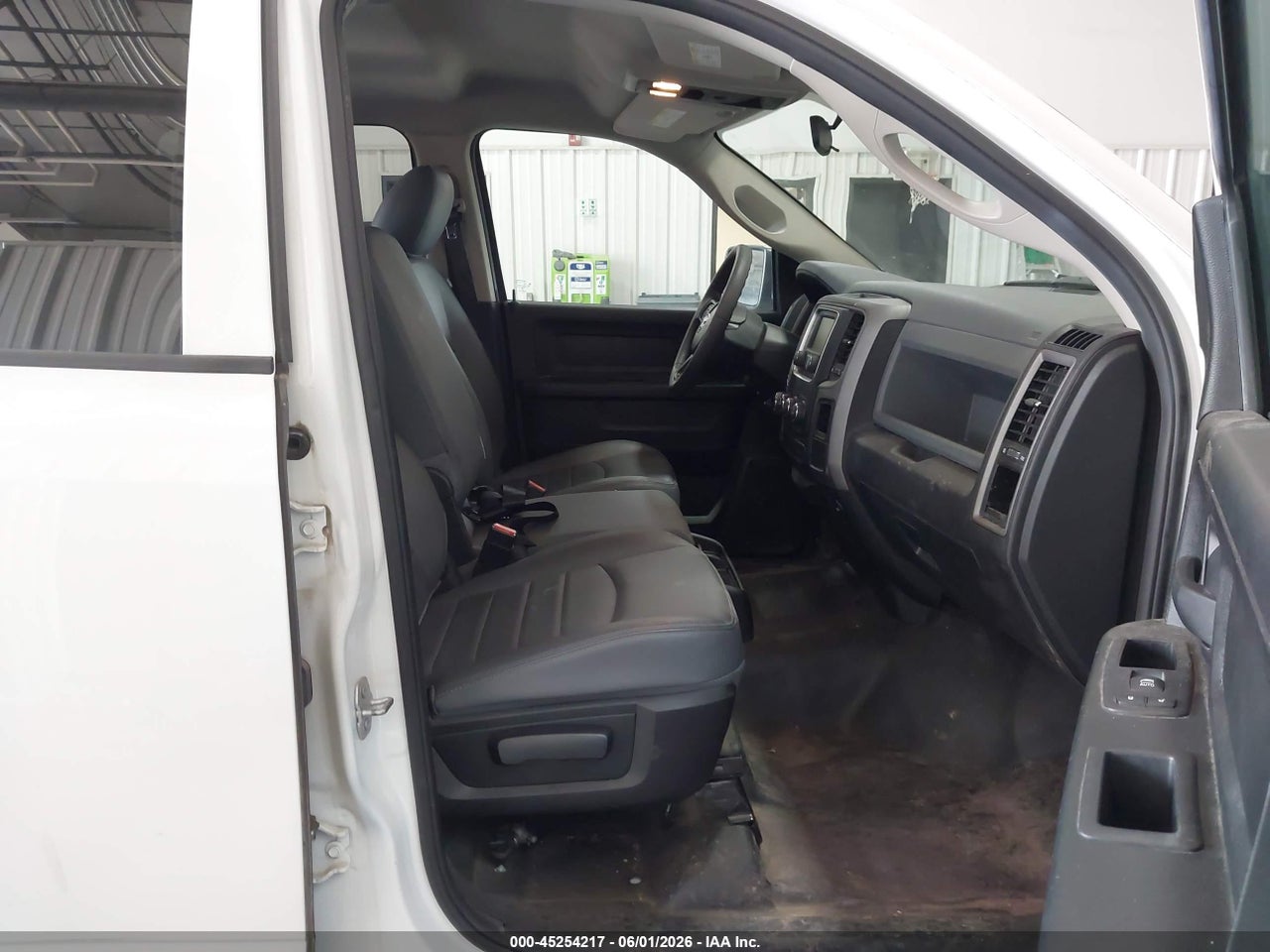 2018 RAM 1500 TRADESMAN  4X4 5'7 BOX · 5/11
