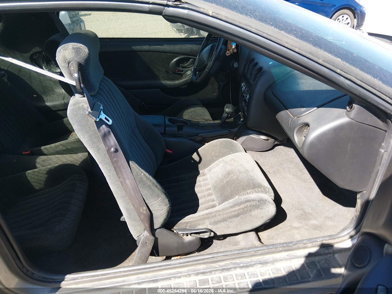 2002 PONTIAC FIREBIRD · 5/11