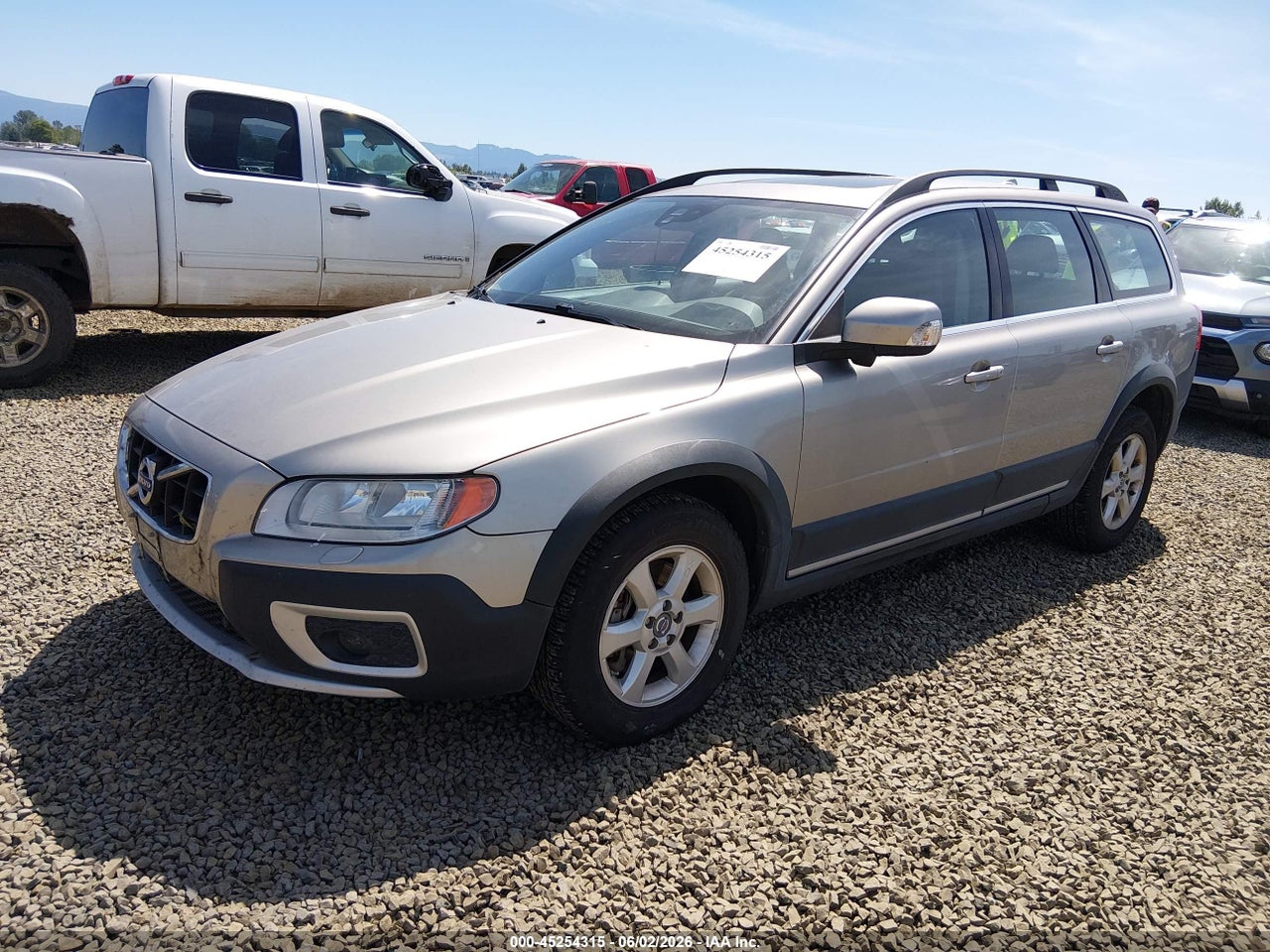 2012 VOLVO XC70 3.2/3.2 PLATINUM/3.2 PREMIER/3.2 PREMIER PLUS · 2/11
