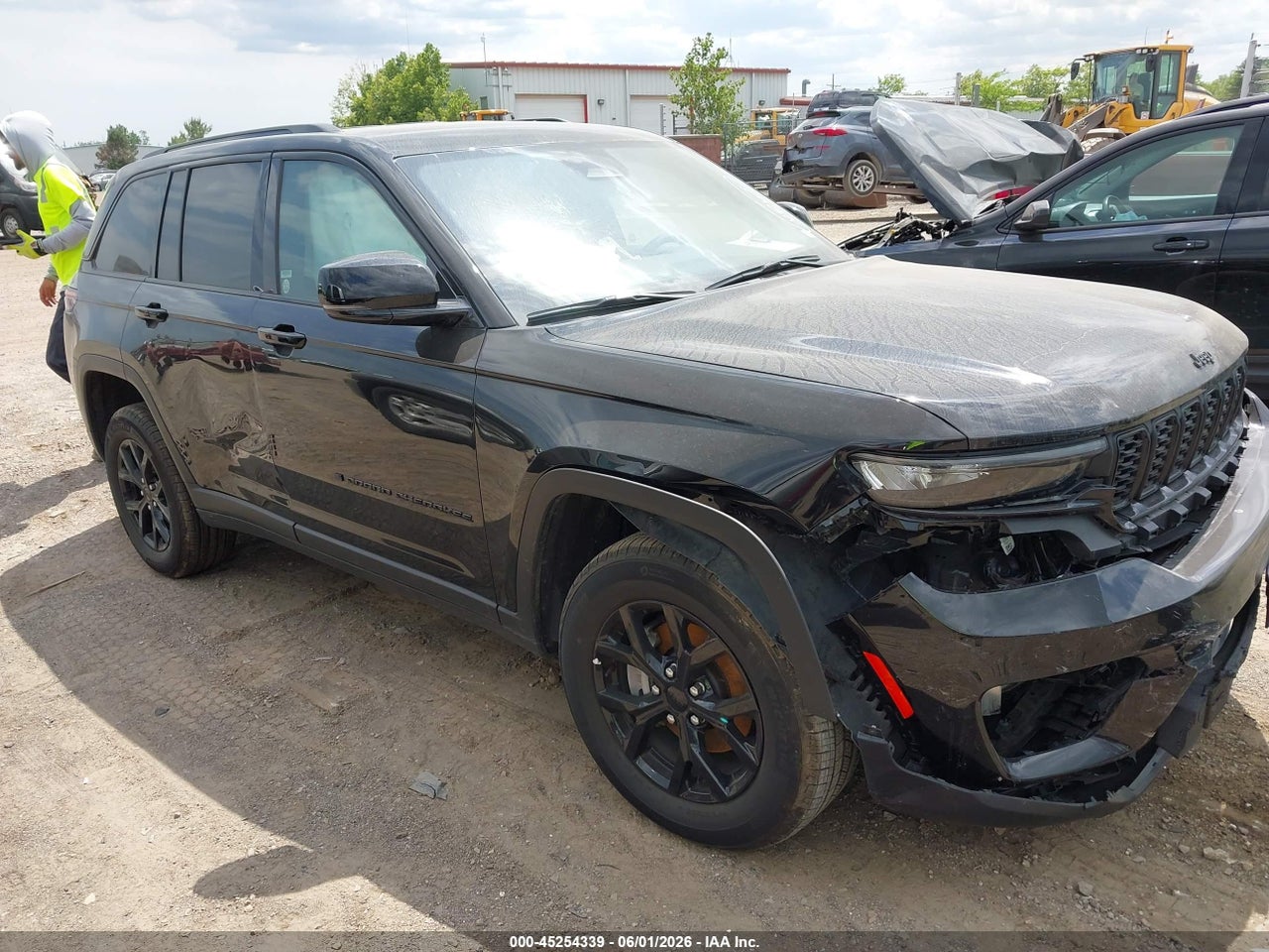 1C4RJHAG2S8****** · 2025 JEEP GRAND CHEROKEE ALTITUDE 4X4