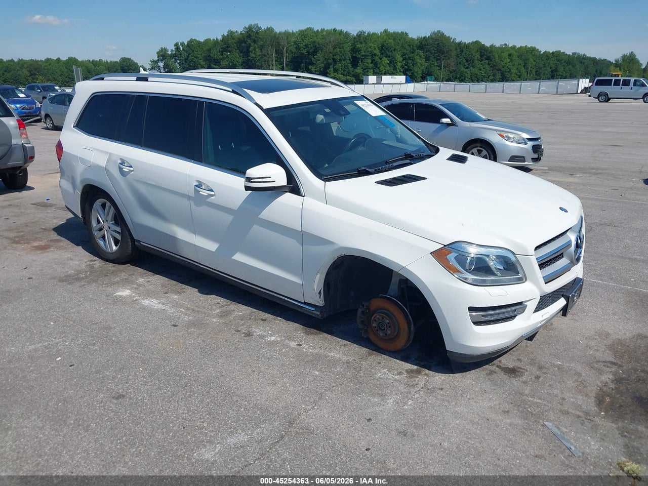 4JGDF6EE6GA****** · 2016 MERCEDES-BENZ GL 450 4MATIC