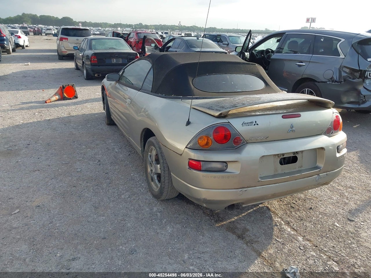2005 MITSUBISHI ECLIPSE SPYDER GS · 3/10