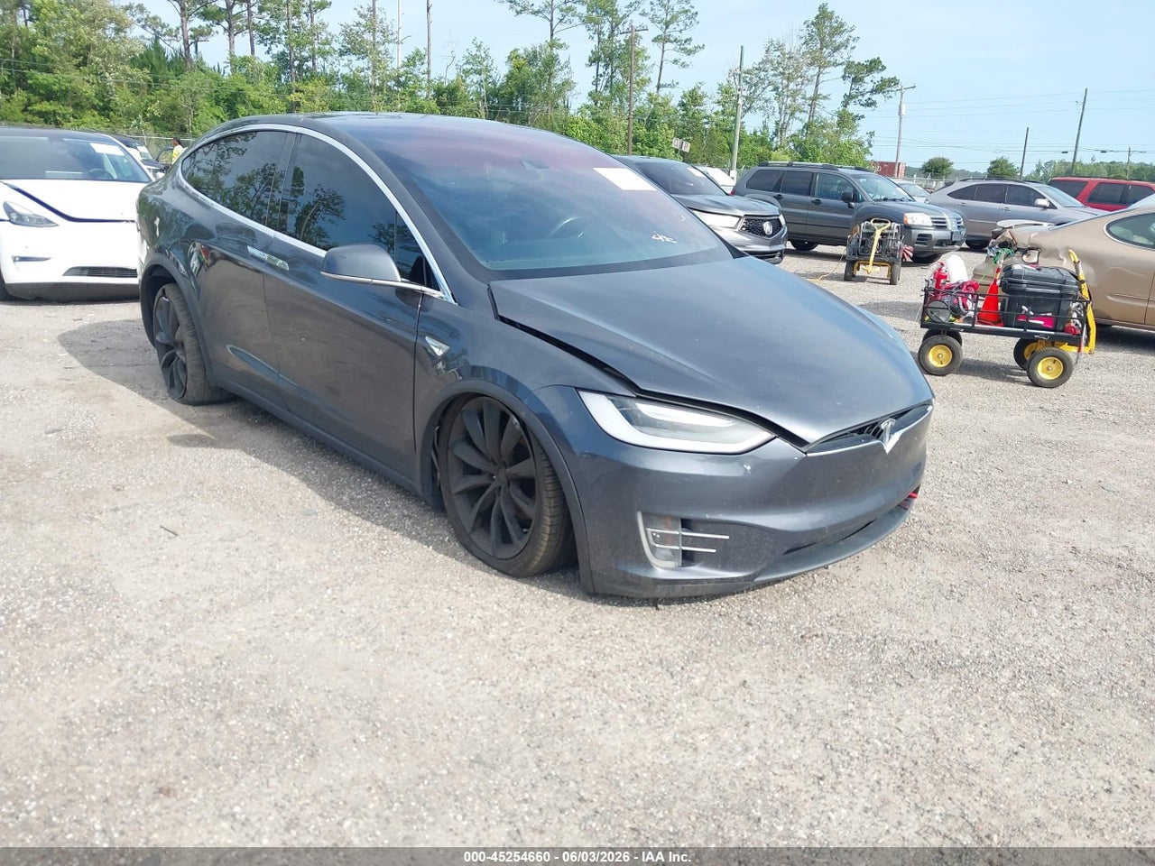 5YJXCBE23GF****** · 2016 TESLA MODEL X 60D/70D/75D/90D/P100D