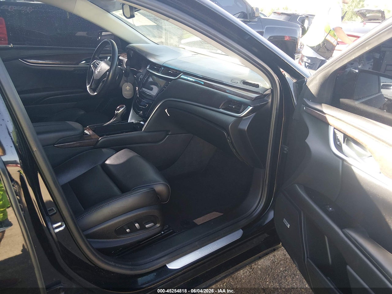 2013 CADILLAC XTS LUXURY · 5/11