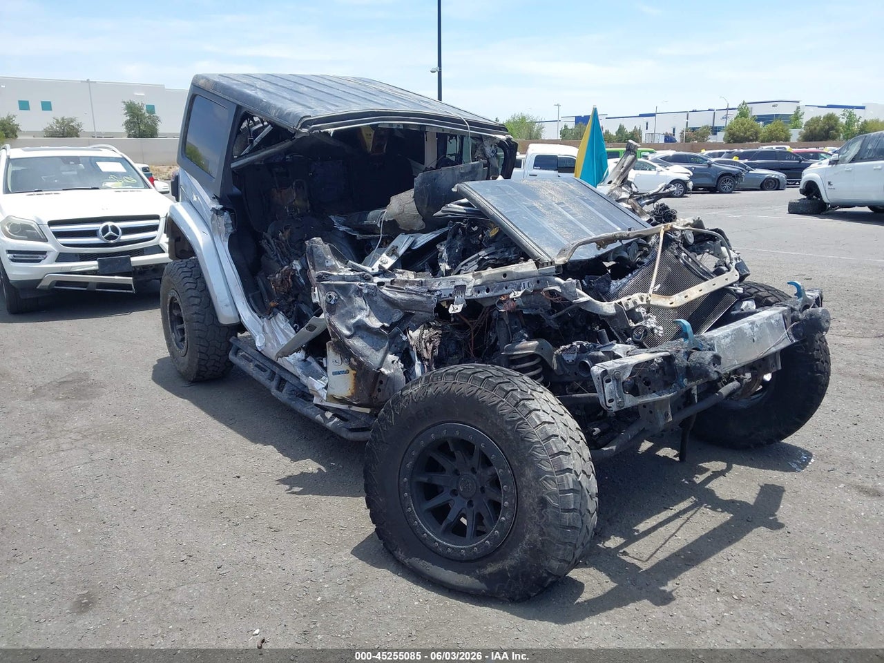 1C4JJXP67PW****** · 2023 JEEP WRANGLER 4XE SAHARA 4X4