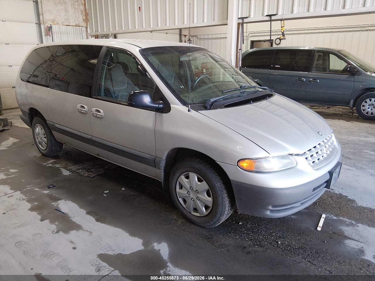 1C4GJ44GXYB****** · 2000 CHRYSLER GRAND VOYAGER SE