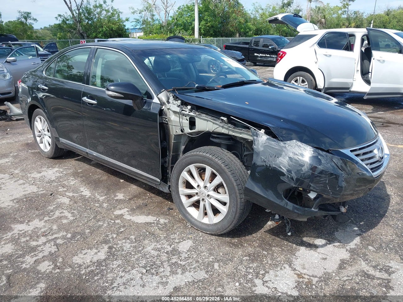 JTHBK1EG5B2****** · 2011 LEXUS ES 350