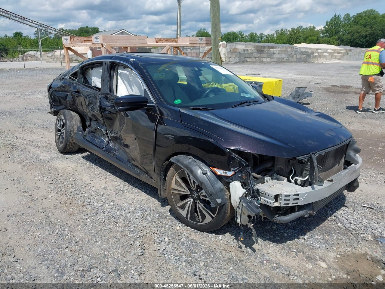 19XFC1F31GE****** · 2016 HONDA CIVIC EX-T