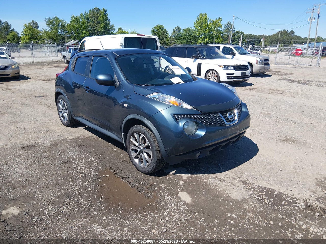 JN8AF5MV9DT****** · 2013 NISSAN JUKE SL