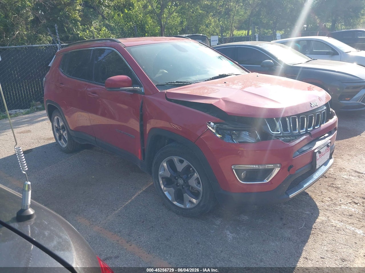 3C4NJCCB1KT****** · 2019 JEEP COMPASS LIMITED FWD