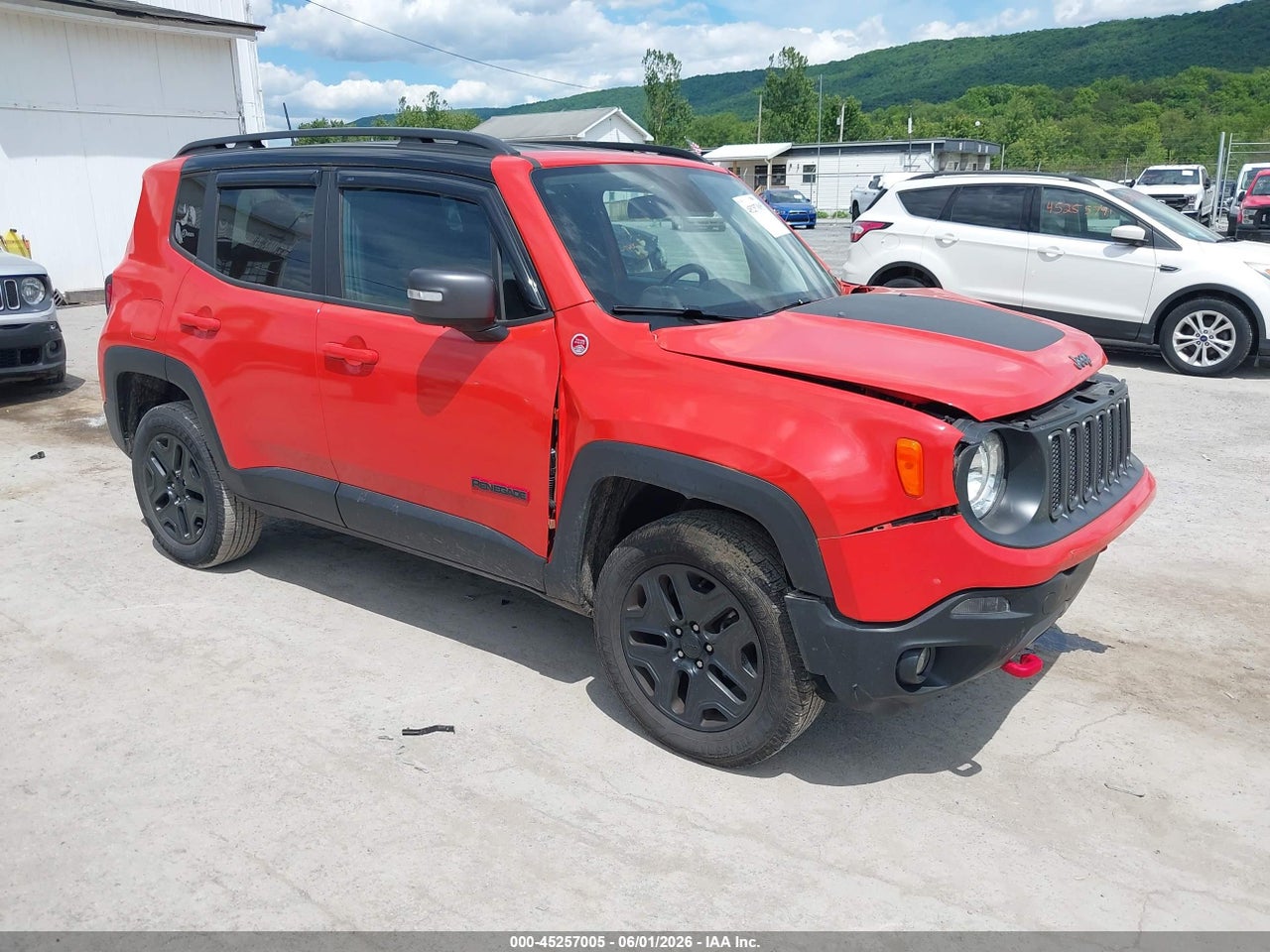 ZACCJBCB4JP****** · 2018 JEEP RENEGADE TRAILHAWK 4X4