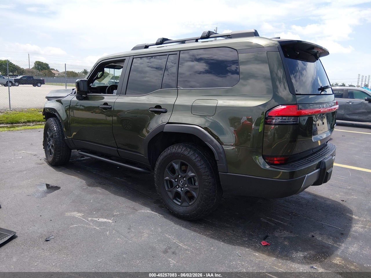 2024 LEXUS GX 550 OVERTRAIL · 3/11