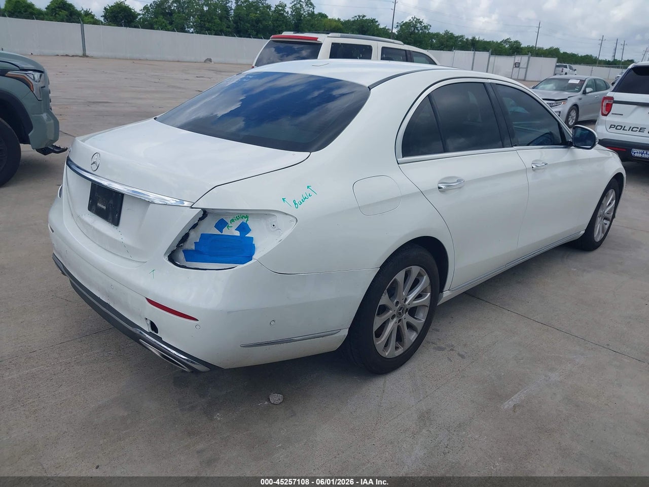 2019 MERCEDES-BENZ E 300   · 4/11