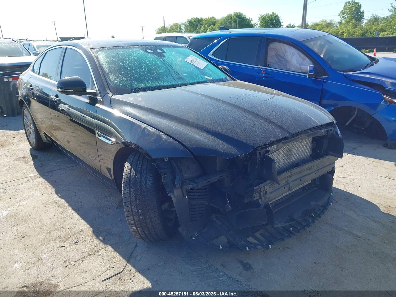 SAJBJ4BV7GC****** · 2016 JAGUAR XF 35T PREMIUM