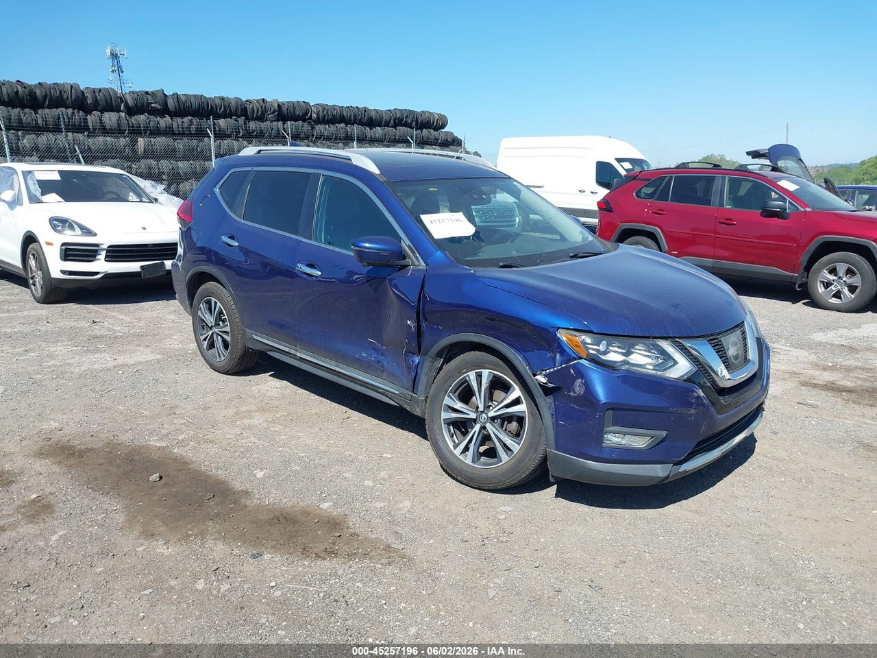 5N1AT2MV7HC****** · 2017 NISSAN ROGUE SL
