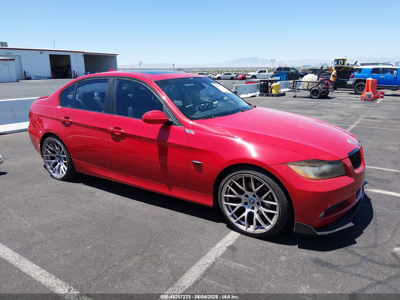 WBAVB13566P****** · 2006 BMW 325I