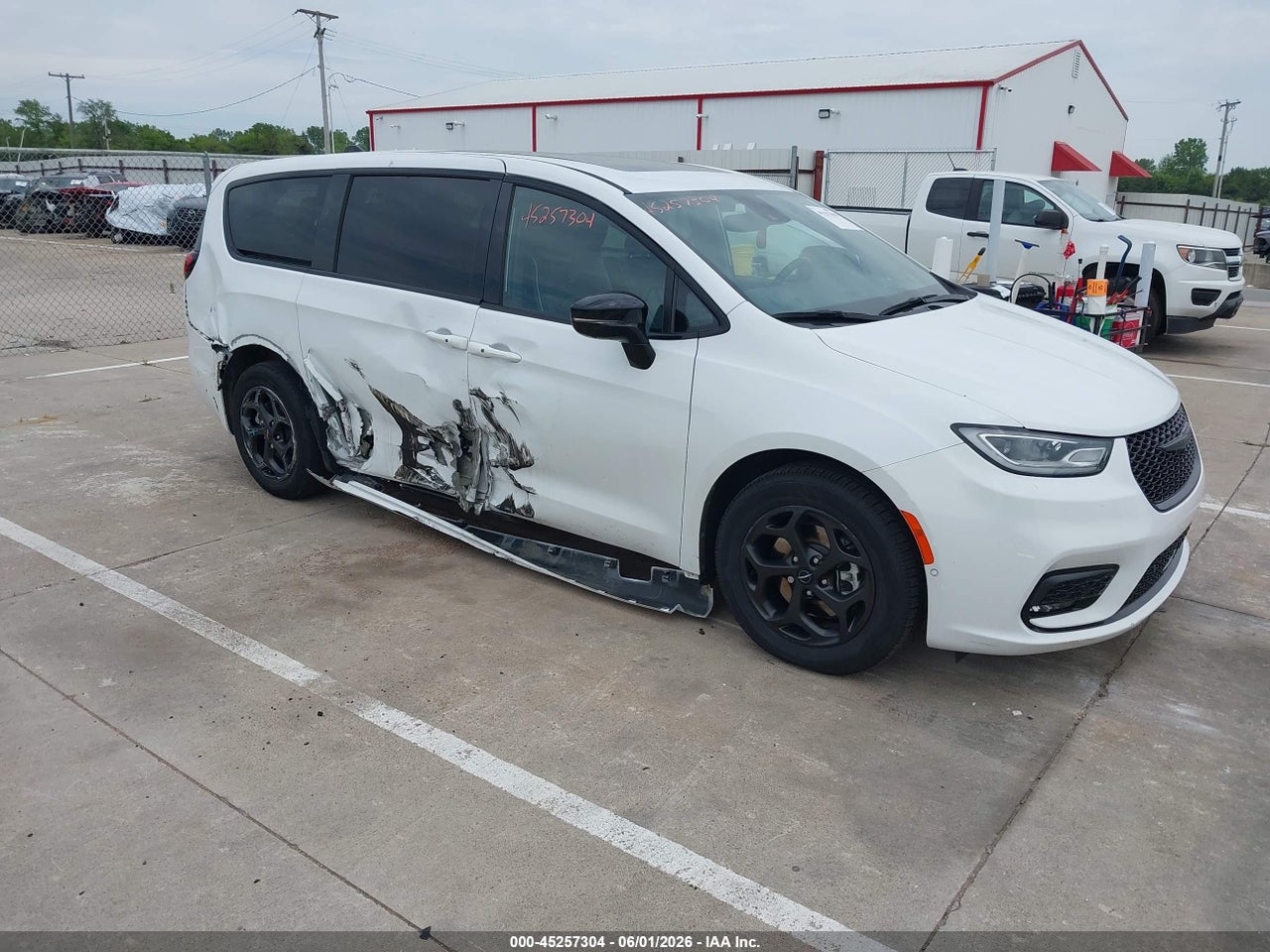2C4RC1S74PR****** · 2023 CHRYSLER PACIFICA HYBRID LIMITED
