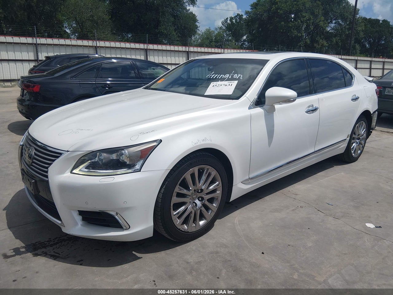2017 LEXUS LS 460 L · 2/11