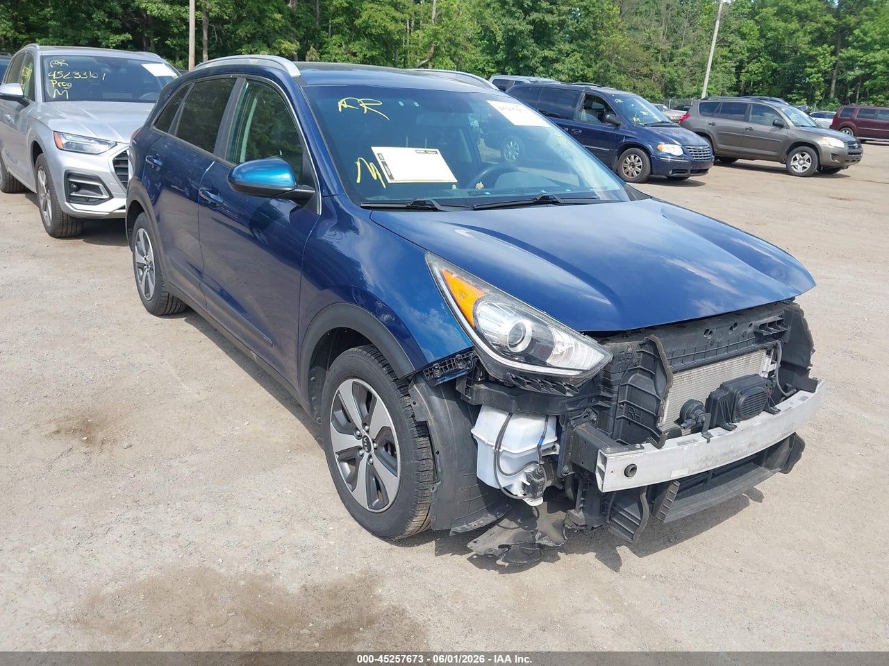 KNDCB3LC4H5****** · 2017 KIA NIRO LX