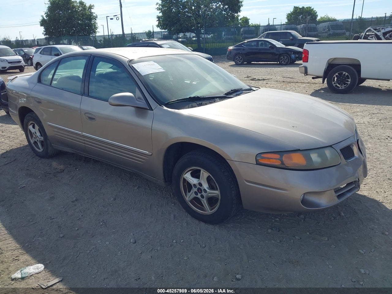 1G2HX54K424****** · 2002 PONTIAC BONNEVILLE SE