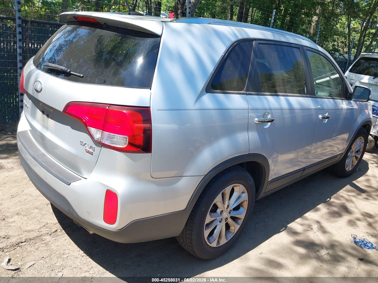 2014 KIA SORENTO EX V6 · 4/11