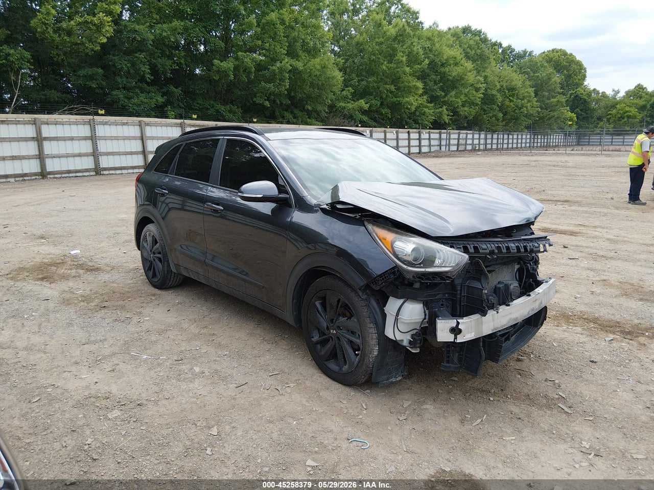 KNDCC3LC1J5****** · 2018 KIA NIRO EX