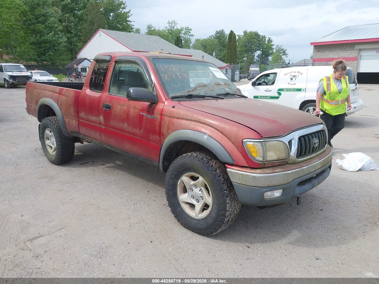 5TEWN72N31Z****** · 2001 TOYOTA TACOMA BASE V6