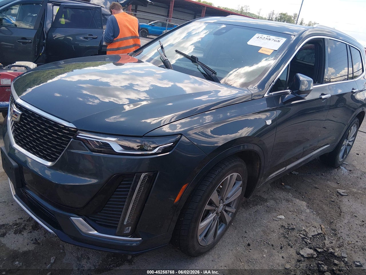 2020 CADILLAC XT6 PREMIUM LUXURY · 2/11