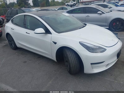 5YJ3E1EA8NF****** · 2022 TESLA MODEL 3 REAR-WHEEL DRIVE