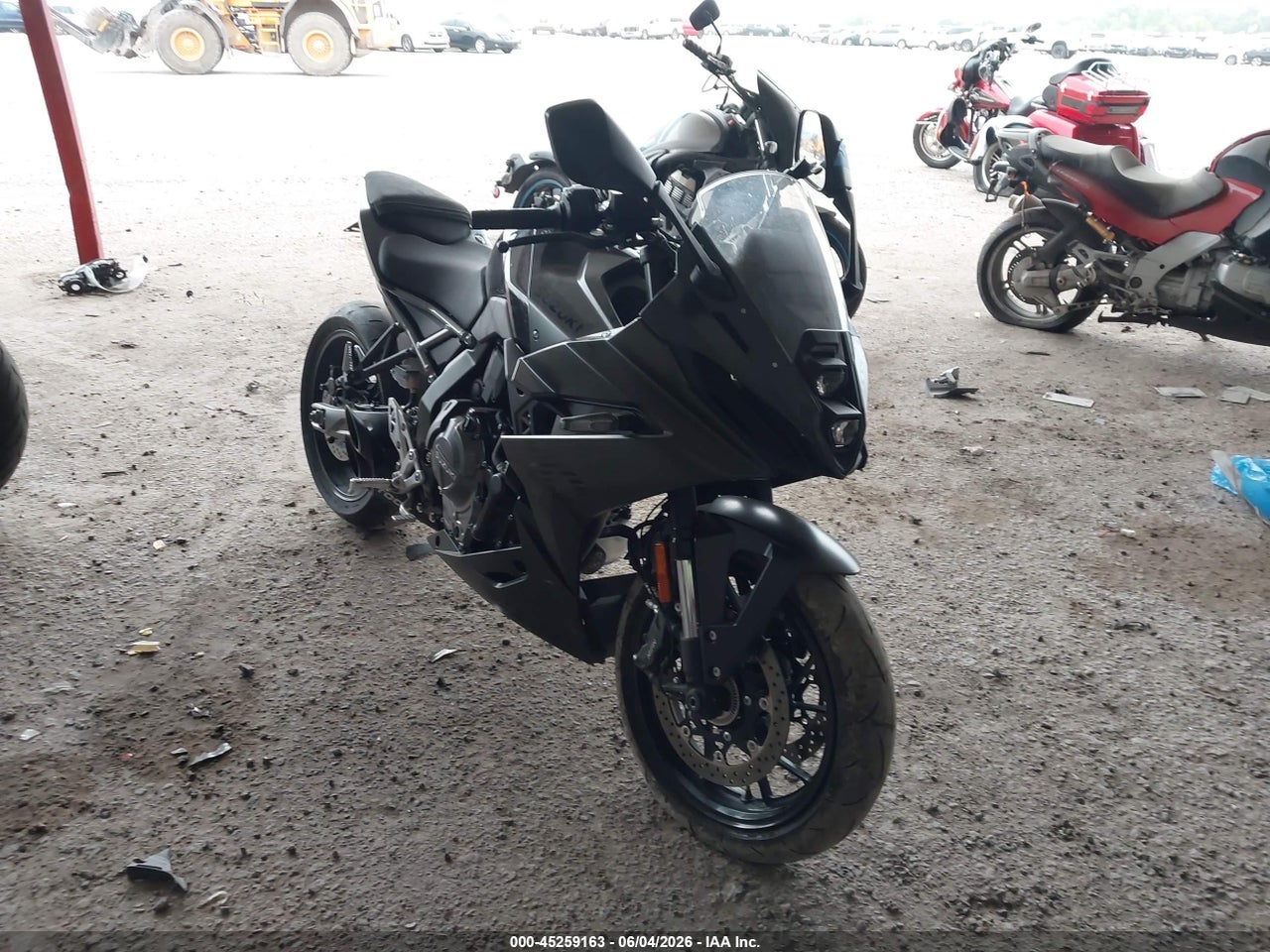 JS1EM13B4S7****** · 2025 SUZUKI GSX800 F