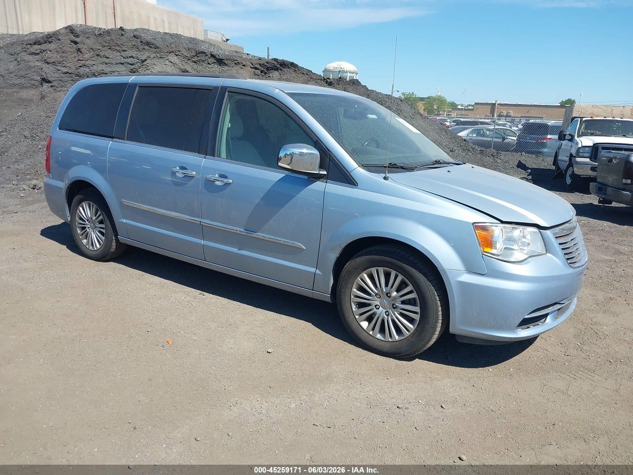 2C4RC1CG2GR****** · 2016 CHRYSLER TOWN &amp; COUNTRY TOURING-L